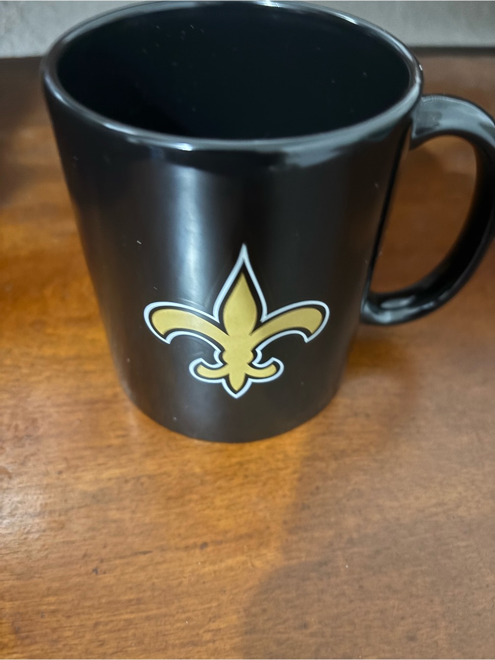 Black Ceramic Coffee Mug with Gold Fleur-de-Lis Accent